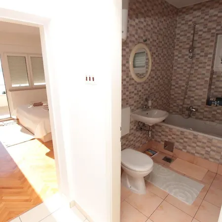 Damir Livajic Apartment Omis