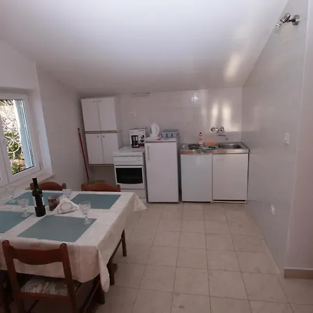 Damir Livajic Apartment Omis
